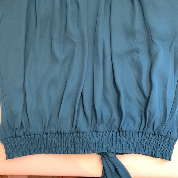 Venus XS High neck, back tie, beautiful long sleeve blouse - Picture 5 of 8